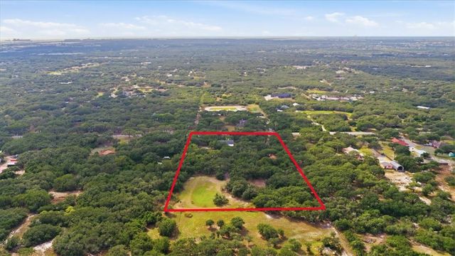1402 W Johnson Ave, Aransas Pass, TX 78336