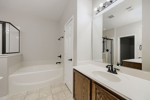 8812 Cracked Wheat Trail, Fort Worth, TX 76179
