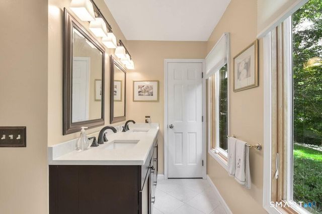 63 Lounsbury Road, Ridgefield, CT 06877