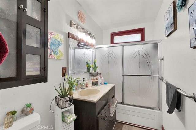 435 S Mcdonnell, Los Angeles, CA 90022