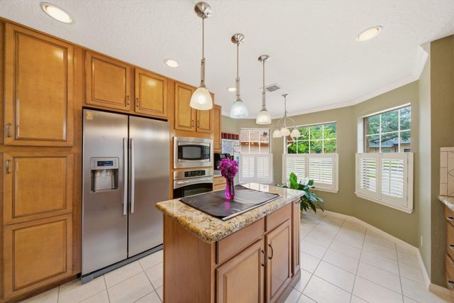 3011 Sea Pines Place, League City, TX 77573