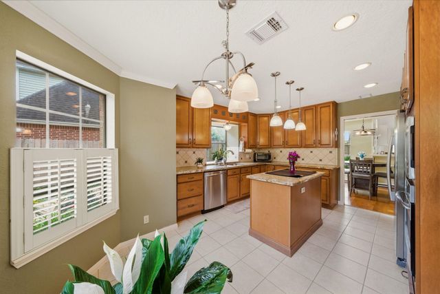 3011 Sea Pines Place, League City, TX 77573