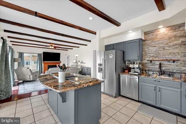 609 WYNONAH DR, Auburn, PA 17922