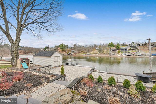 609 WYNONAH DR, Auburn, PA 17922