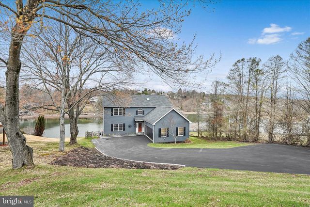 609 WYNONAH DR, Auburn, PA 17922