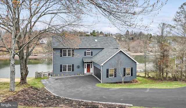 609 WYNONAH DR, Auburn, PA 17922