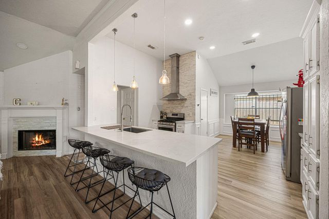 318 Breeze Park Drive, Houston, TX 77015