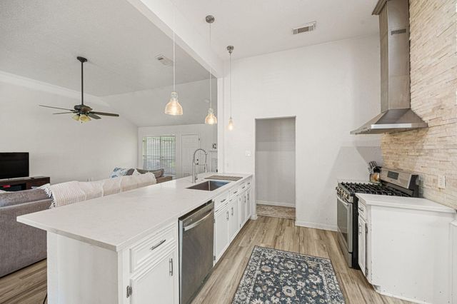 318 Breeze Park Drive, Houston, TX 77015