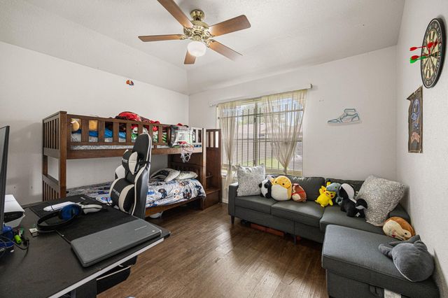 318 Breeze Park Drive, Houston, TX 77015
