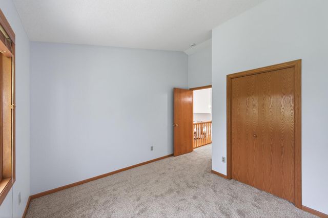 7457 54th Street N, Oakdale, MN 55128