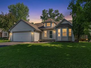 7457 54th Street N, Oakdale, MN 55128