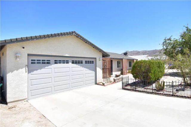 6245 Baileya Avenue, 29 Palms, CA 92277
