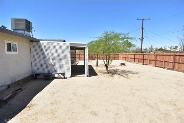6245 Baileya Avenue, 29 Palms, CA 92277