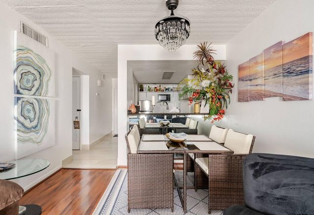 7310 Seawall Boulevard 309, Galveston, TX 77551