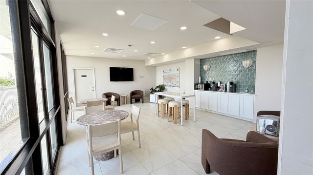 7310 Seawall Boulevard 309, Galveston, TX 77551