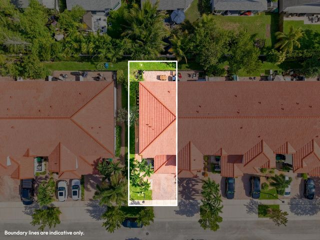 9747 Darlington Place, Cooper City, FL 33328