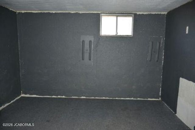 218 N MOREAU AVENUE, Tipton, MO 65081