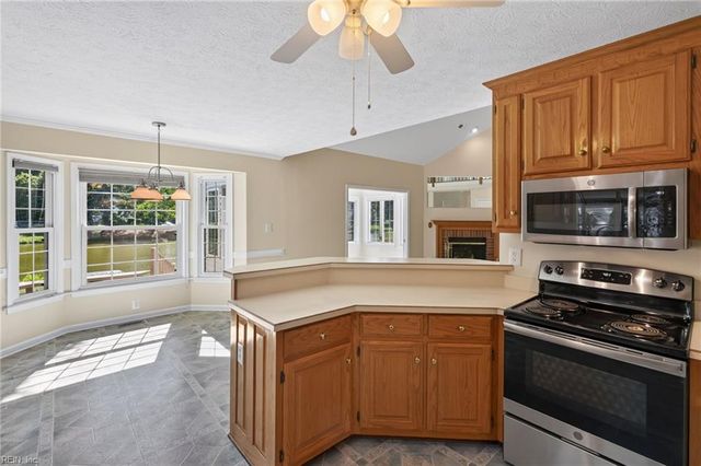 509 Birkdale Court, Yorktown, VA 23693