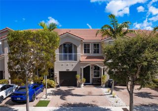 14965 SW 23rd Ln, Miami, FL 33185