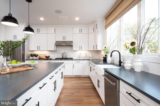 42147 GILDED STONE TER, Brambleton, VA 20148