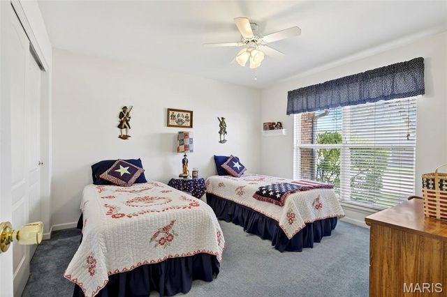 3168 Country Bluff Drive 38B, St Charles, MO 63301