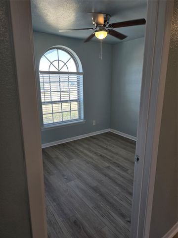 616 Overlook Drive, Midlothian, TX 76065