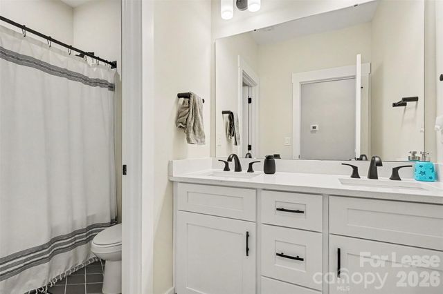 1006 Parkes Street, Matthews, NC 28105