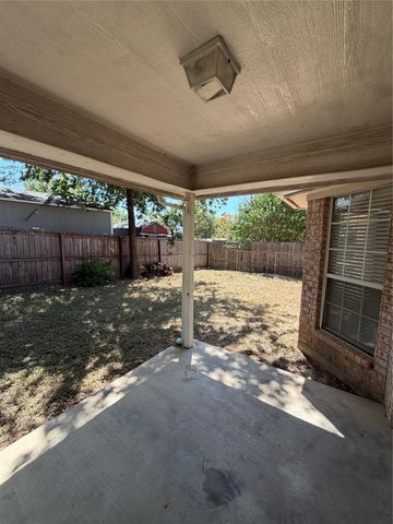 1427 Shadow Run, Weatherford, TX 76086