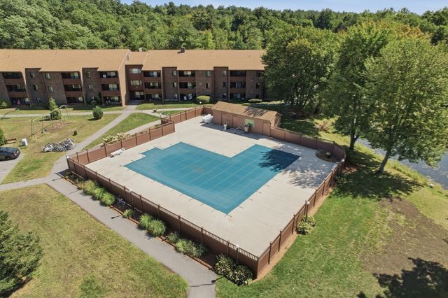 17 Davis Rd A11, Acton, MA 01720