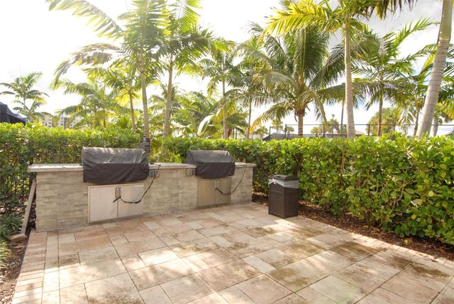 4628 Pinehurst Trl, Fort Lauderdale, FL 33309