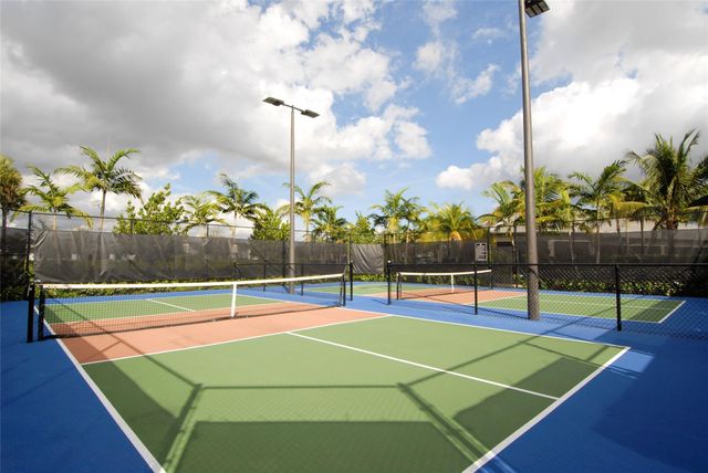 4628 Pinehurst Trl, Fort Lauderdale, FL 33309