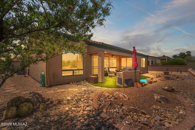 4851 S Tropicana Drive, Green Valley, AZ 85622