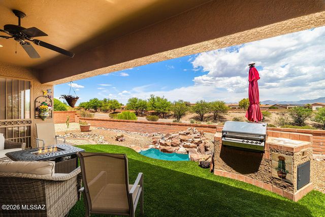 4851 S Tropicana Drive, Green Valley, AZ 85622