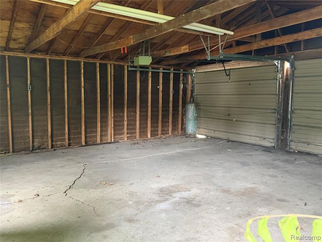 718 River Street, Owosso, MI 48867