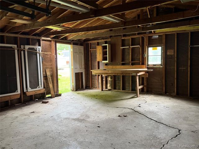 718 River Street, Owosso, MI 48867
