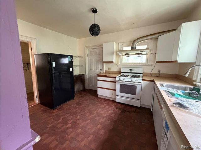 718 River Street, Owosso, MI 48867