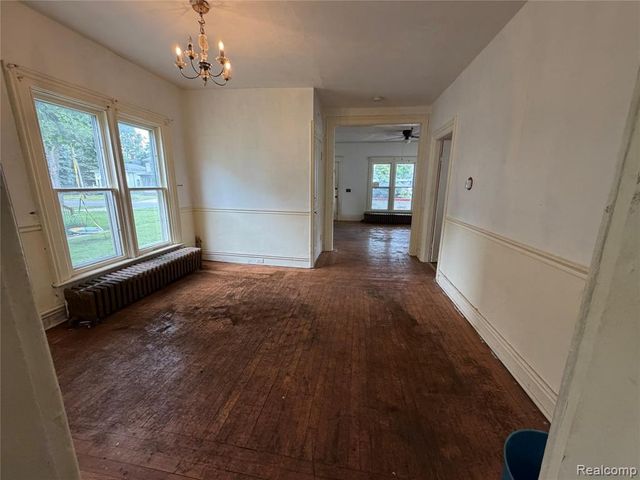 718 River Street, Owosso, MI 48867