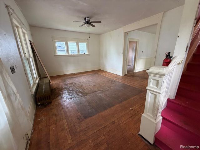 718 River Street, Owosso, MI 48867