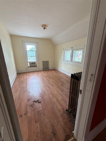 718 River Street, Owosso, MI 48867