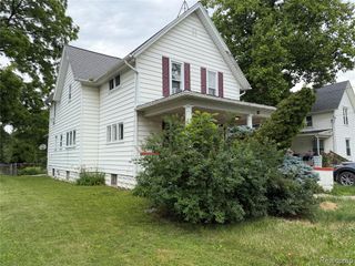 718 River Street, Owosso, MI 48867
