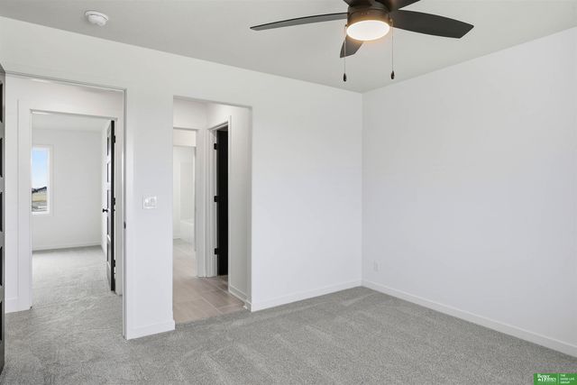 5717 N 197th Avenue, Elkhorn, NE 68022