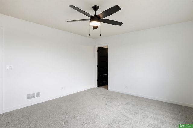 5717 N 197th Avenue, Elkhorn, NE 68022