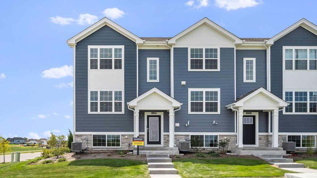 1413 Oakfield Lane, Pingree Grove, IL 60140