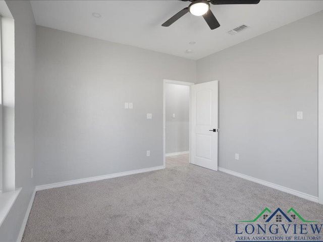 1007 E 1st St, Mount Pleasant, TX 75455
