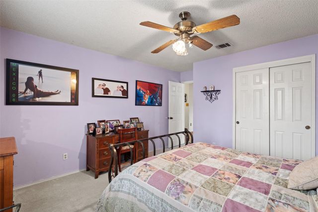 17500 Klamath Falls DR, Round Rock, TX 78681