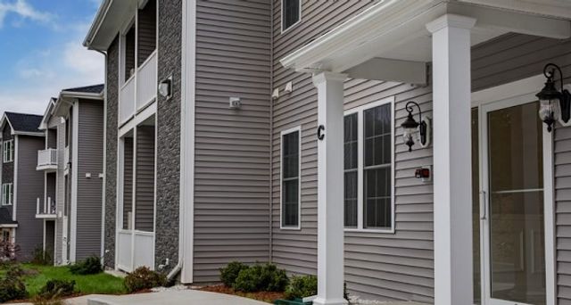 92 North Main St C204, West Boylston, MA 01583