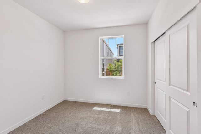 6425 Ventris Walk, Sacramento, CA 95823
