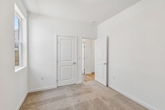 6425 Ventris Walk, Sacramento, CA 95823