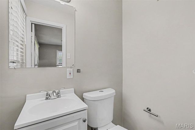 250 Monterey Drive, Florissant, MO 63031