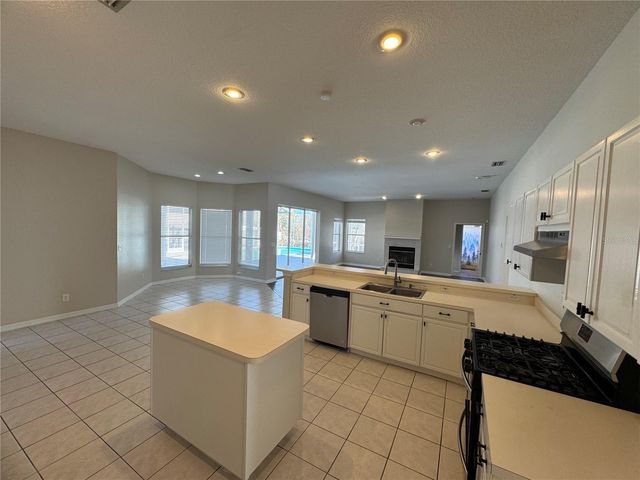 28724 HANGING MOSS LOOP, Wesley Chapel, FL 33543